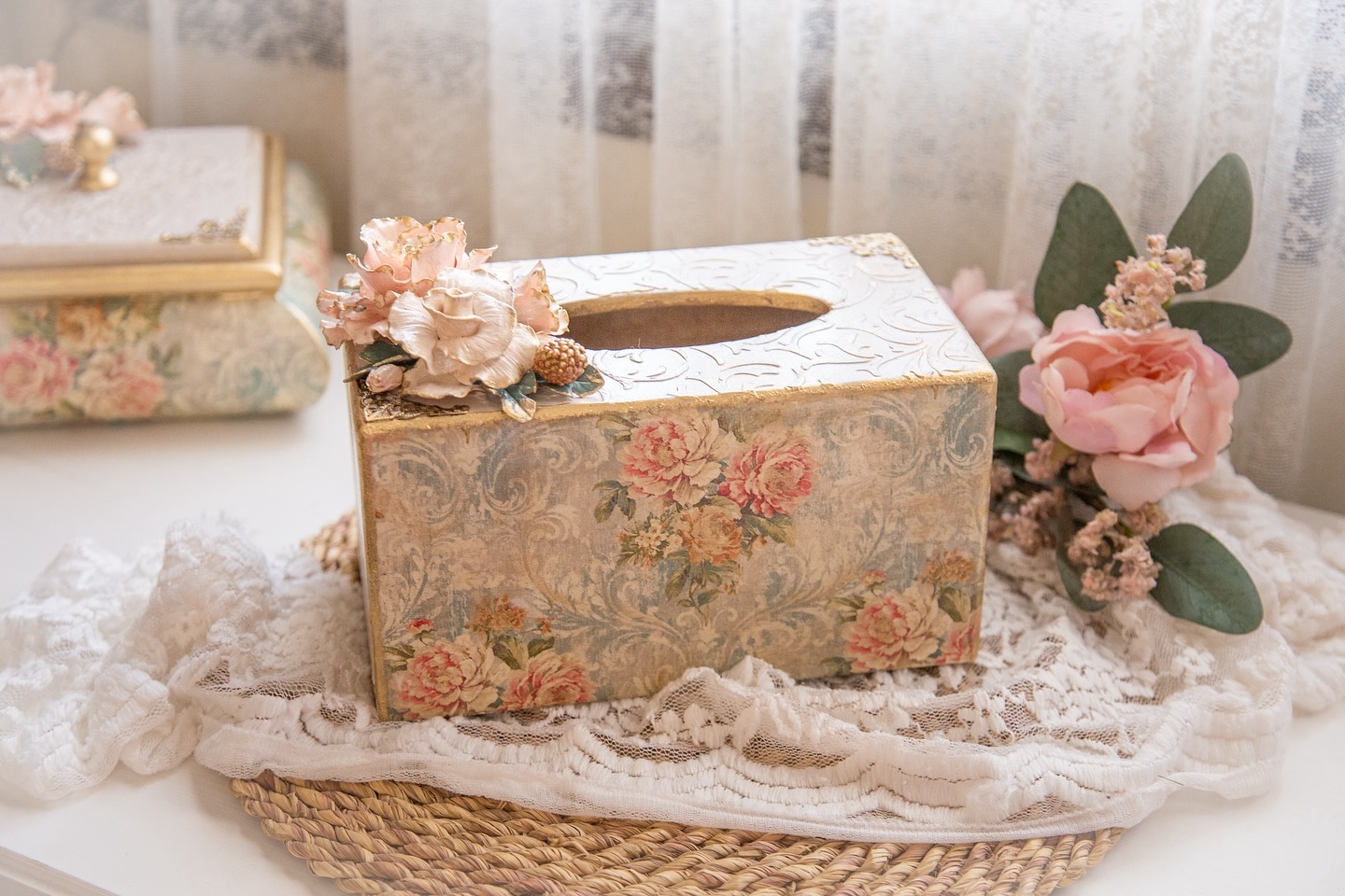 Gold and floral decoupage tissue box